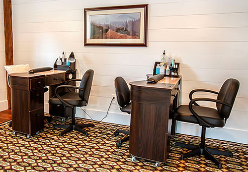 Manicure Station